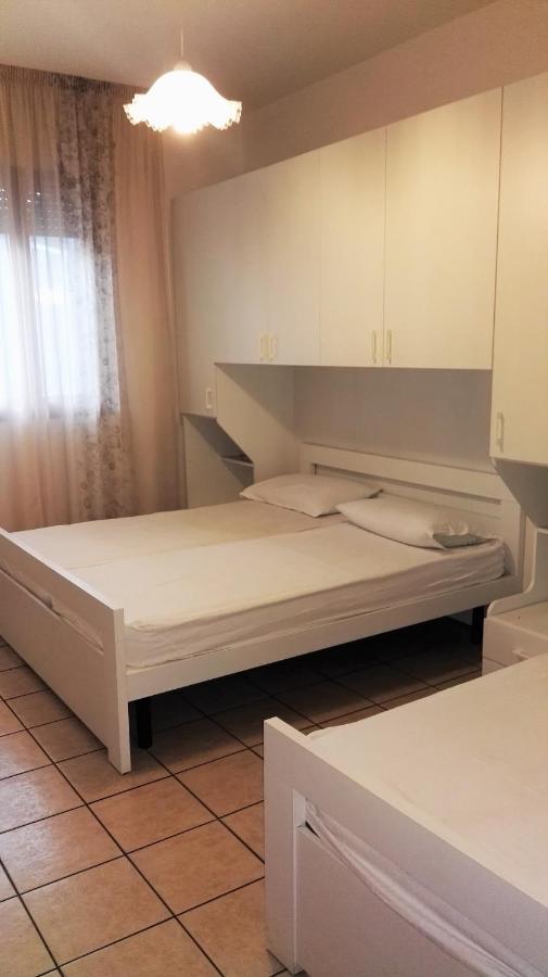 Villa Annalisa Rosolina Mare Bagian luar foto